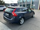 Volvo V60 2,0 T5 Benz. 240KM Automat w bardzo dobrym stanie - 3