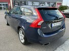 Volvo V60 2,0 T5 Benz. 240KM Automat w bardzo dobrym stanie - 4