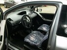 Toyota Yaris - 7