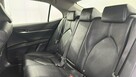 Toyota Camry Hybrid Comfort CVT - 12