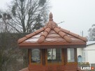 Ceramiczny element dekoracyjny dachu.