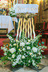 kościół pełen kwiatów - dekoracja kościoła - Cała małopolska