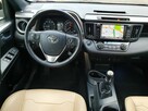 Toyota RAV4 2,0 152KM 4x4 Style+VIP 1 Rej. 2017 Salon Polska - 9
