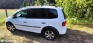 Volkswagen Touran 2.0 TDI DPF DSG Cross - 11