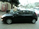 sprzedam HYUNDAIA i30 1.6 B - 4