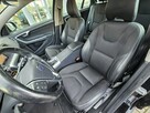 Volvo V60 Cross Country - 11