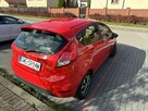 Ford Fiesta 5 drzwi, podgrzewane fotele i szyba czołowa, isofix, niski przebieg - 6