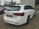 Toyota Avensis Salon Polska 2018 - 4