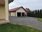 Dom dwurodzinny z garażami i dużą działką - 2