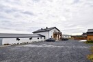 Posiadłość z domem 200 m² i stajnią na  2,4 ha - 2