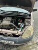 Mały samochód Yaris - 4