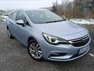 Astra Sports Tourer Bezwypadkowa , mały przebieg - 10