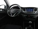 Hyundai Tucson navi klima auto kamera i czujniki parkowania grzane fotele - 16