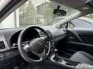 Toyota Avensis niezawodny diesel - 11