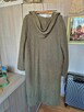 Sweter oliwkowy - 2