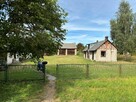 Siedlisko / dom + budynki gospodarcze w Sobieszyn, 1 h dojaz - 10
