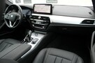BMW 518 Salon PL FV23% Skóra Nawigacja LED Ambient Serwis ASO Gwarancja - 11