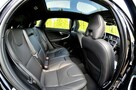 Volvo V40 2.0 T2 122KM RDesign Panorama Skóra Full Led Kamera Digital - 9