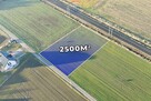 Działka 2.500 m², możliwość zabudowy mieszkaniowej