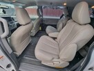 Toyota Sienna 3.5 LE V6 FWD - 9