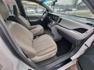 Toyota Sienna 3.5 LE V6 FWD - 11