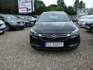 Opel Astra Sports Tourer z 2017 roku z silnikiem 1.6 (1598 cm³) - 2