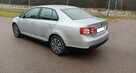 Volkswagen Jetta 1.6 benzyna FSI 2005 Rok golf passat - 6