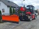Odśnieżanie parkingów placów osiedli usuwanie śniegu traktor - 6